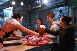 tra vinh cong nhan lao dong duoc sat khuan nhanh truoc khi vao lam viec