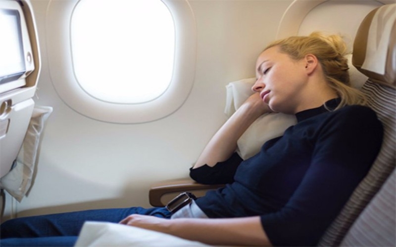 nhung dieu can luu y khi di may bay de phong chong lay nhiem covid 19