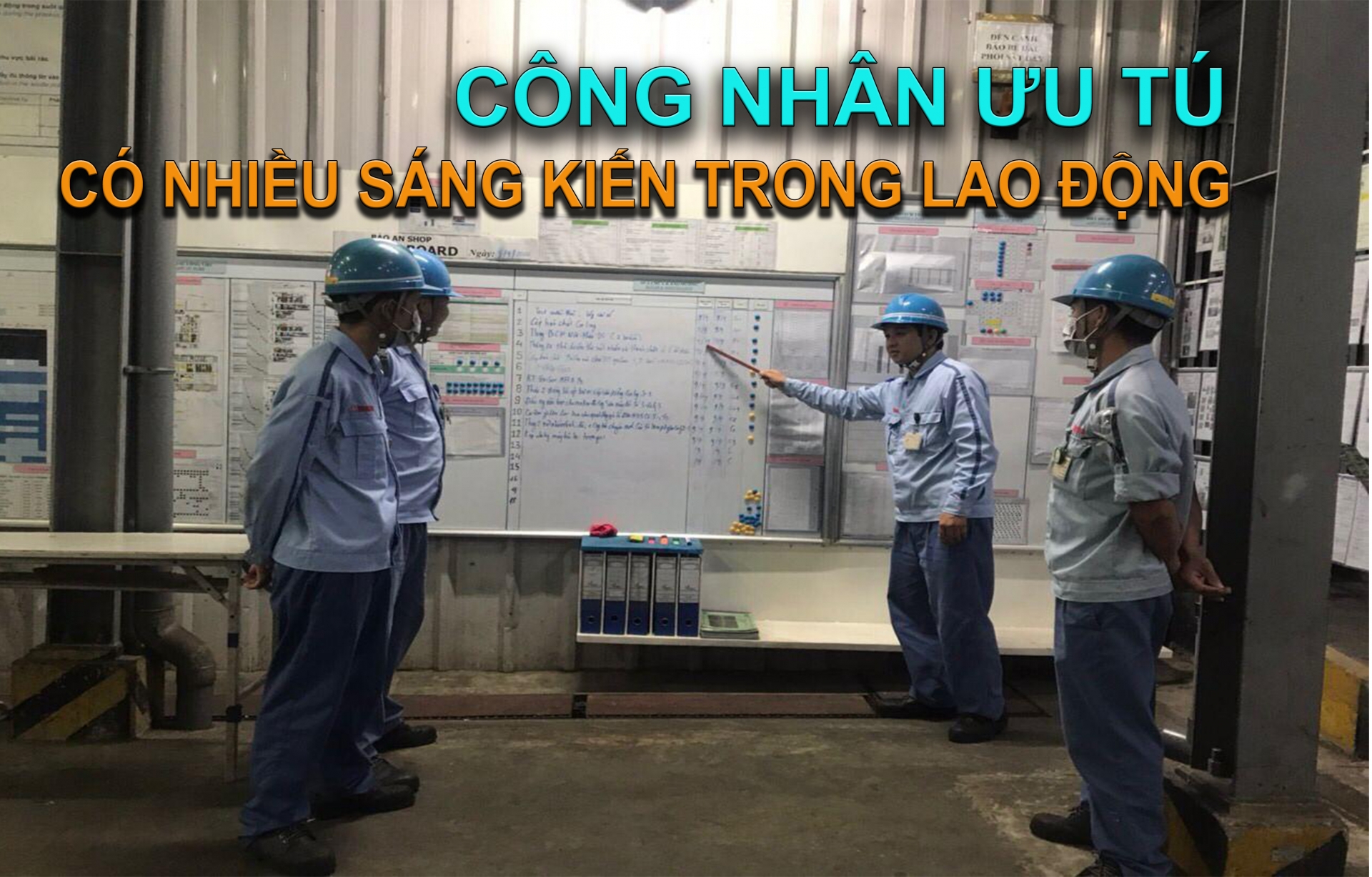 Công nhân ưu tú có nhiều sáng kiến trong lao động Công nhân ưu tú có nhiều sáng kiến trong lao động