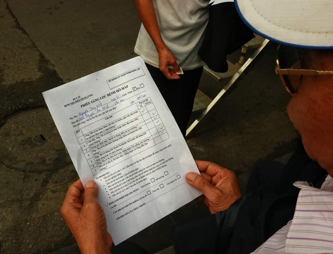 kham mien phi 4 benh nguy hiem cho nguoi dan tai pho di bo ho guom