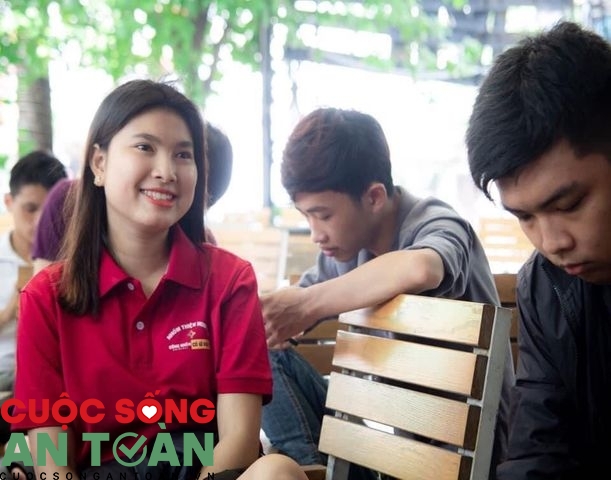 Phát động cuộc thi ảnh “Trai xinh - gái đẹp các khu công nghiệp" tuần 3 Phát động cuộc thi ảnh “Trai xinh - gái đẹp các khu công nghiệp" tuần 3