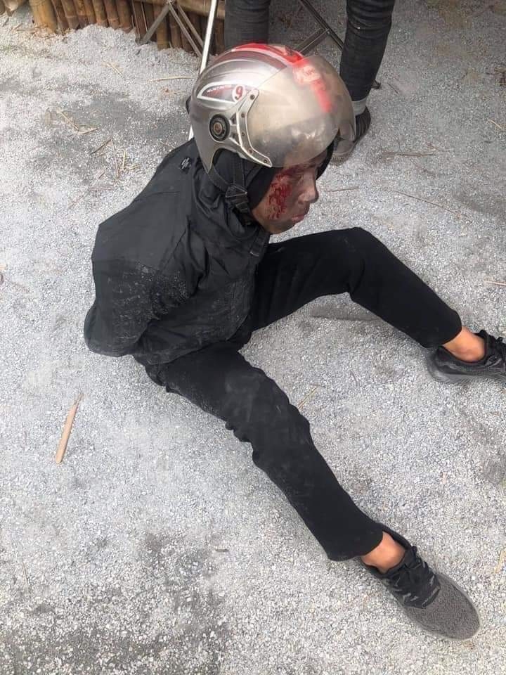 nhom an xin mat den co hanh dong het suc khiem nha voi nguoi dan