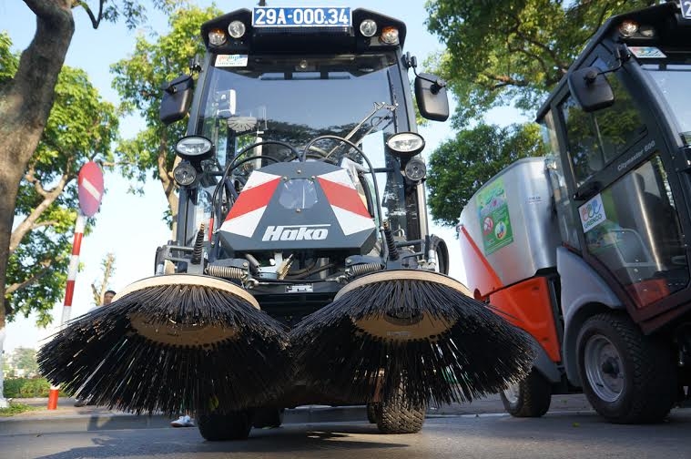 Giải pháp nào để đảm bảo an toàn cho công nhân vệ sinh làm việc ca đêm? an toan cho cong nhan ve sinh lam viec ca dem