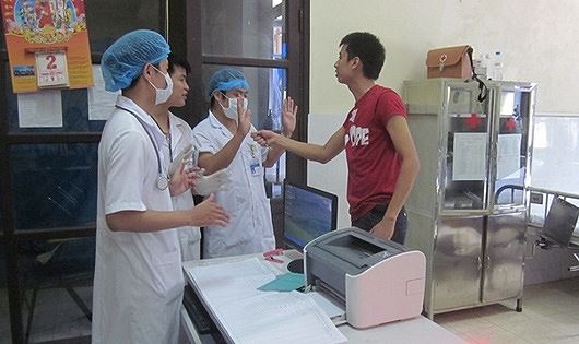Bảo vệ cán bộ Y tế cần sự chung tay của cả cộng đồng bao ve can bo y te can su chung tay cua ca cong dong