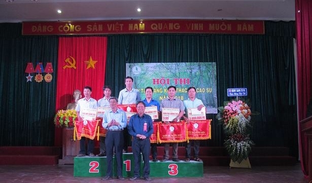 Công ty Cao su Kon Tum: Đẩy mạnh phong trào 'Giỏi việc nước, đảm việc nhà' cong ty cao su kon tum day manh phong trao gioi viec nuoc dam viec nha