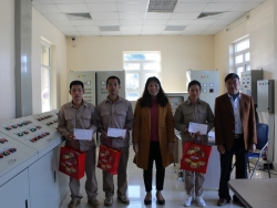 180 thi sinh tham gia thi can bo cong doan gioi