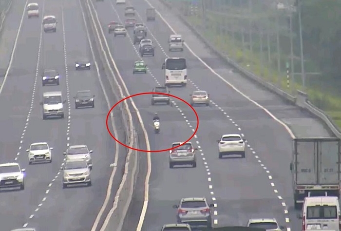 xu phat nam thanh nien chay xe may nguoc chieu tren cao toc ha noi hai phong