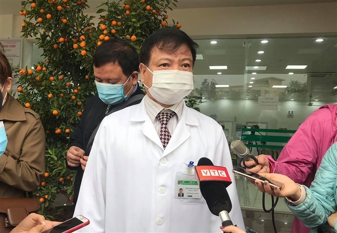 Những mũi tiêm đầu tiên và hy vọng miễn dịch cộng đồng