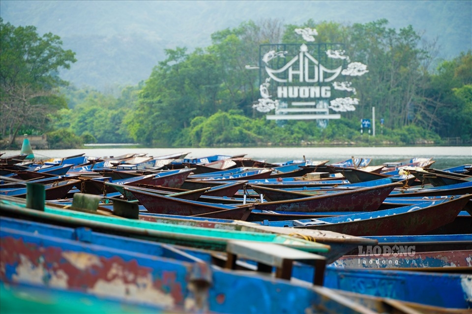 Chùa Hương mở cửa trở lại sau thời gian dài đóng cửa