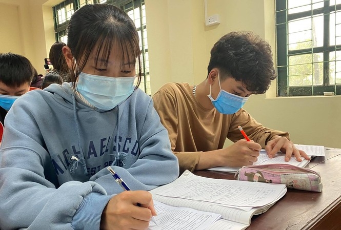 Hải Dương tạm dừng giảng dạy khối 12 vì lơ là trong công tác phòng, chống dịch