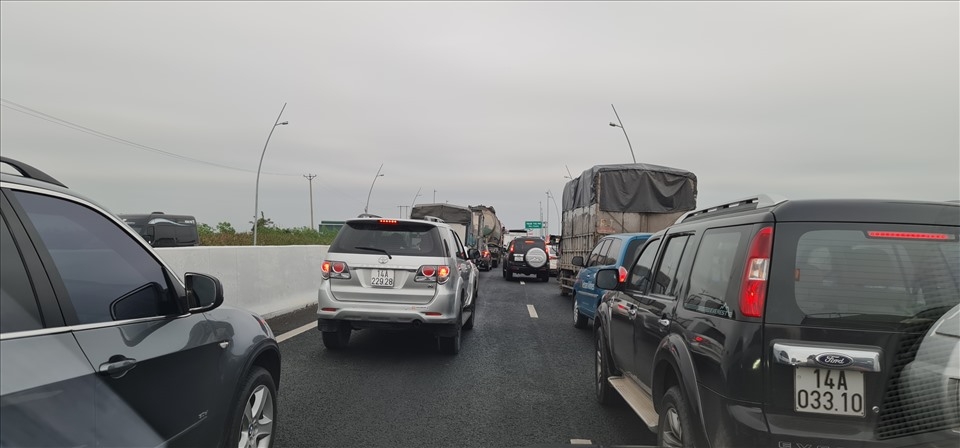 Quảng Ninh mở lại các tuyến xe liên tỉnh