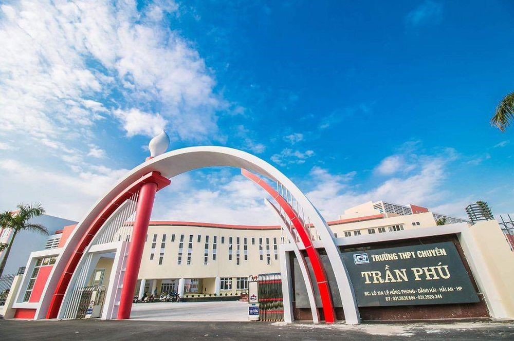 Hải Phòng chi 4,8 tỷ đồng cho học sinh và giáo viên giỏi