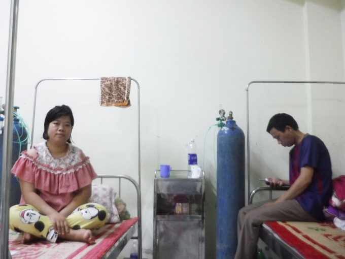 nu cong nhan bi ngo doc va nhung doi mat that than trong vien