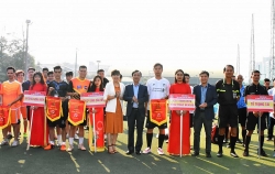 cong nhan duoc tang 1500 ve xe dip tet canh ty 2020