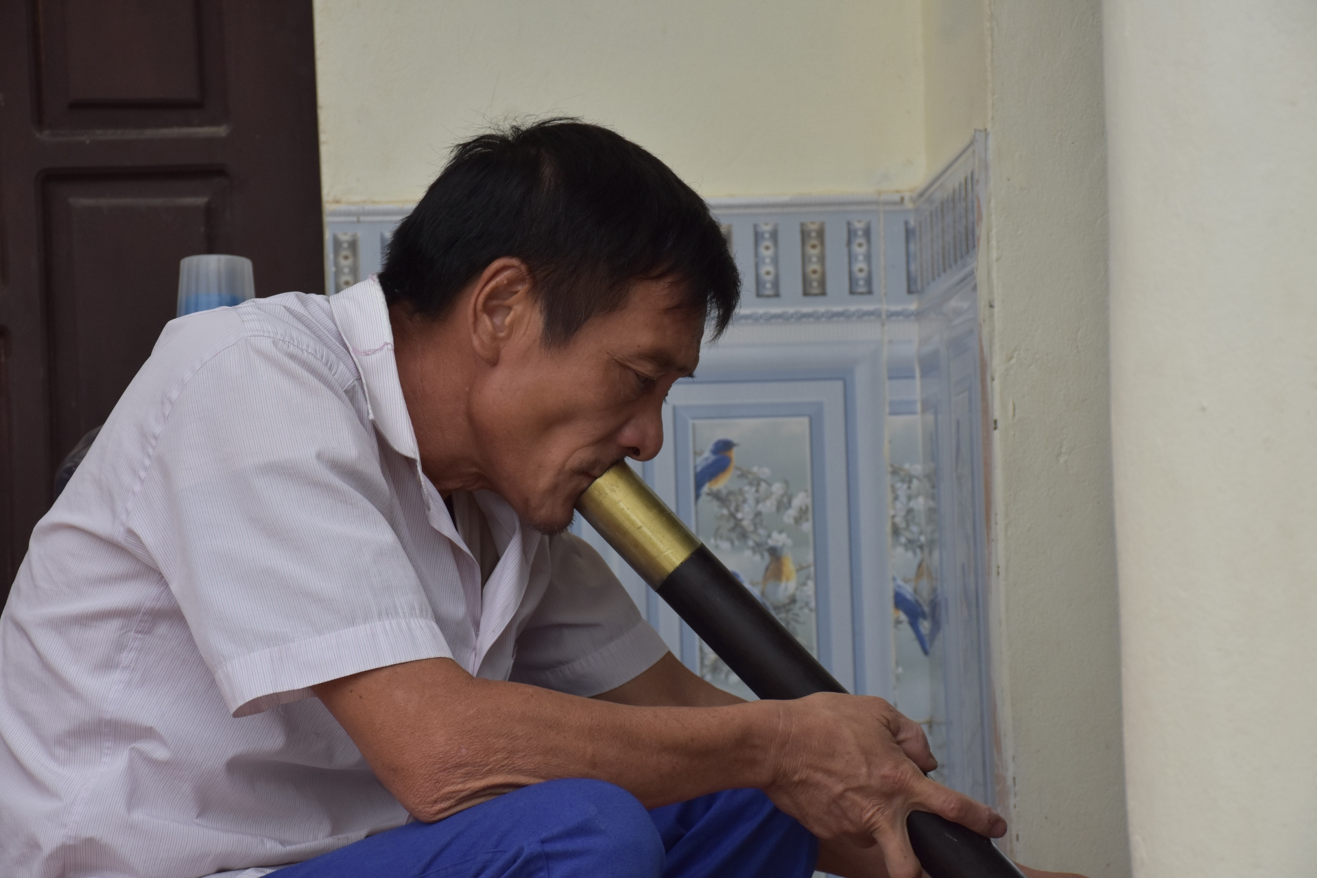 vu 149 cong nhan vmep dot nhien bi sa thai guong mat cua mot noi buon tuoi tre