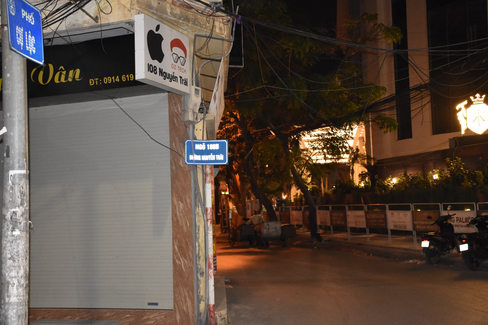 Những người giữ phố sạch sẽ trong đêm, ngay cả khi gió mùa đông bắc tràn về nhung nguoi giu pho sach se trong dem ngay ca khi gio mua dong bac tran ve