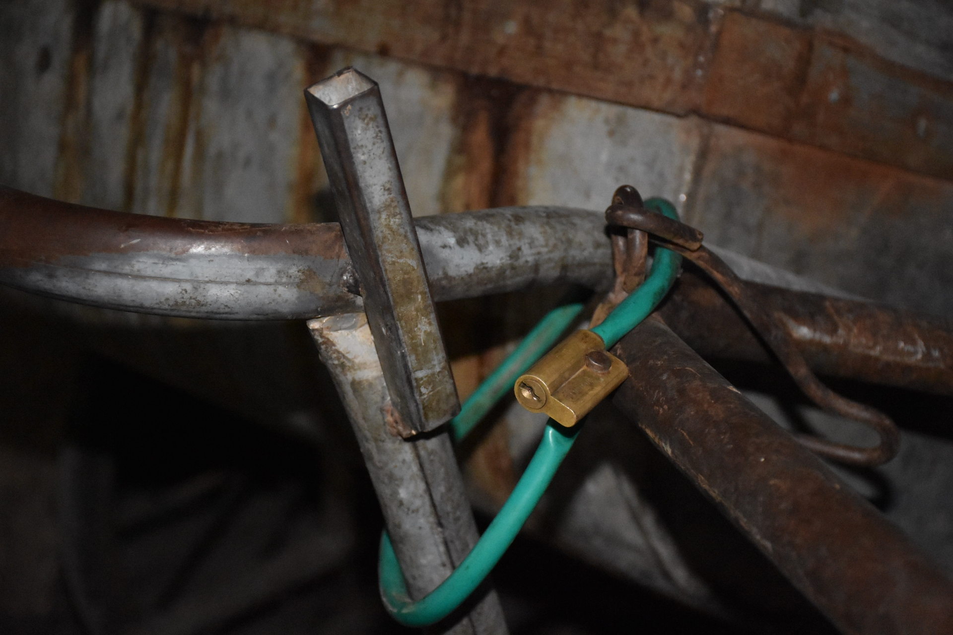 Những người giữ phố sạch sẽ trong đêm, ngay cả khi gió mùa đông bắc tràn về nhung nguoi giu pho sach se trong dem ngay ca khi gio mua dong bac tran ve