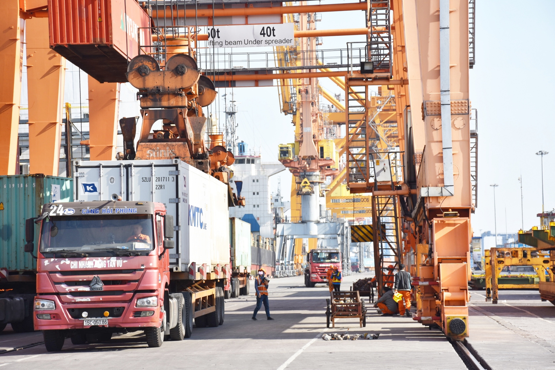 Công đoàn Cảng Hải Phòng tiên phong chăm lo lợi ích của người lao động cong doan cang hai phong tien phong cham lo loi ich cua nguoi lao dong