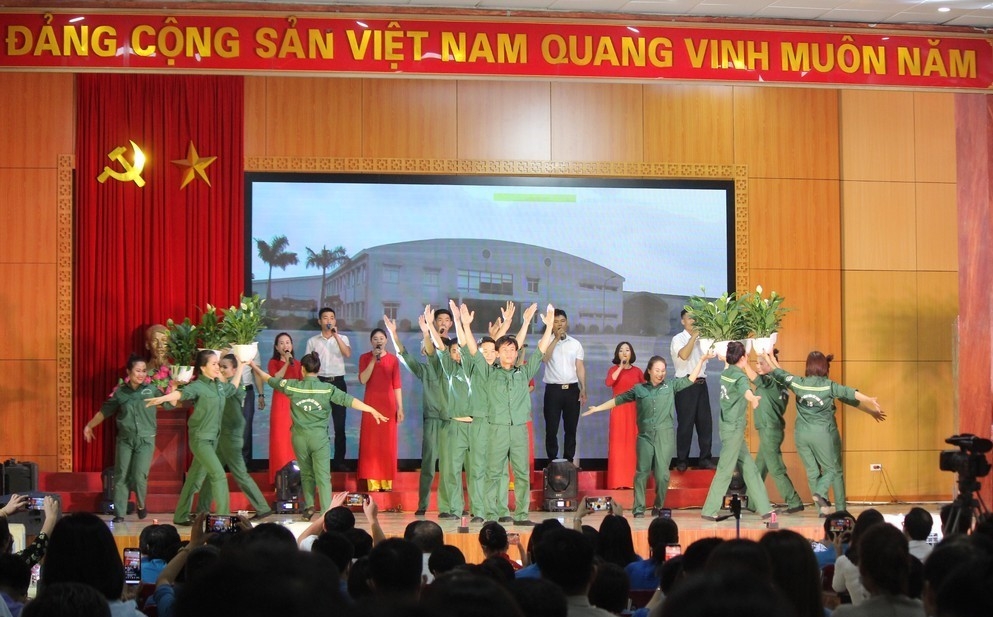 LĐLĐ TP. Vinh: Cần được cụ thể hóa bằng các hoạt động thiết thực, hiệu quả