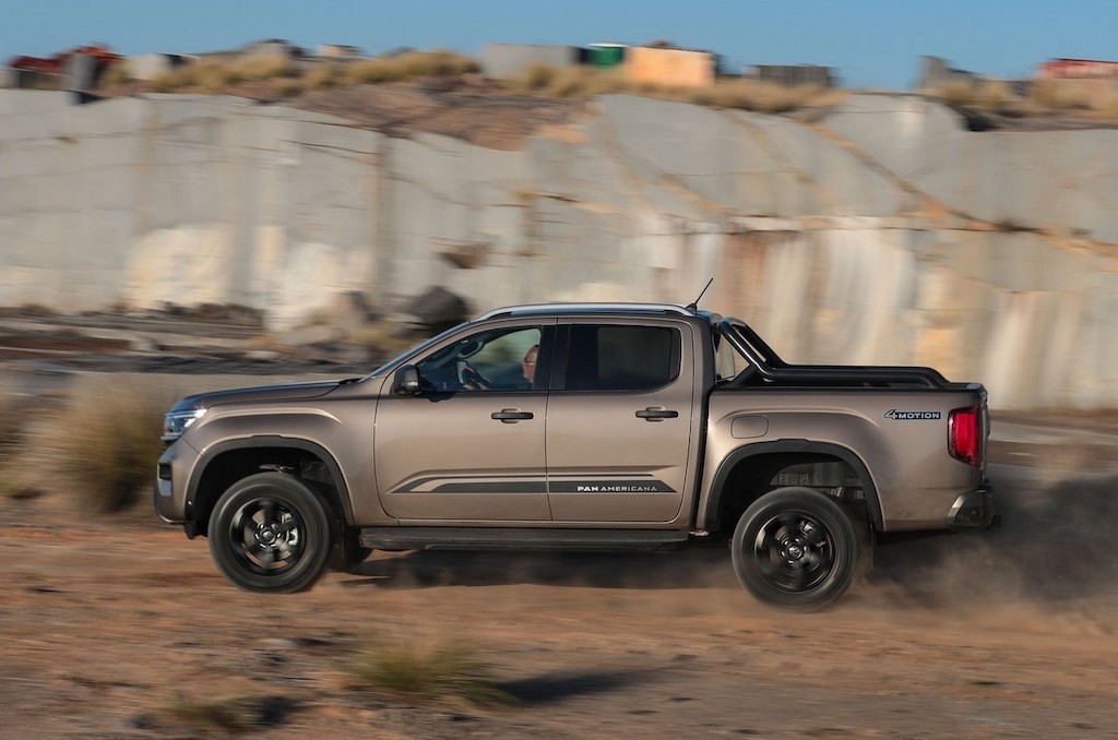 Volkswagen Amarok 2023 ra mắt, sử dụng chung khung gầm với Ford Ranger