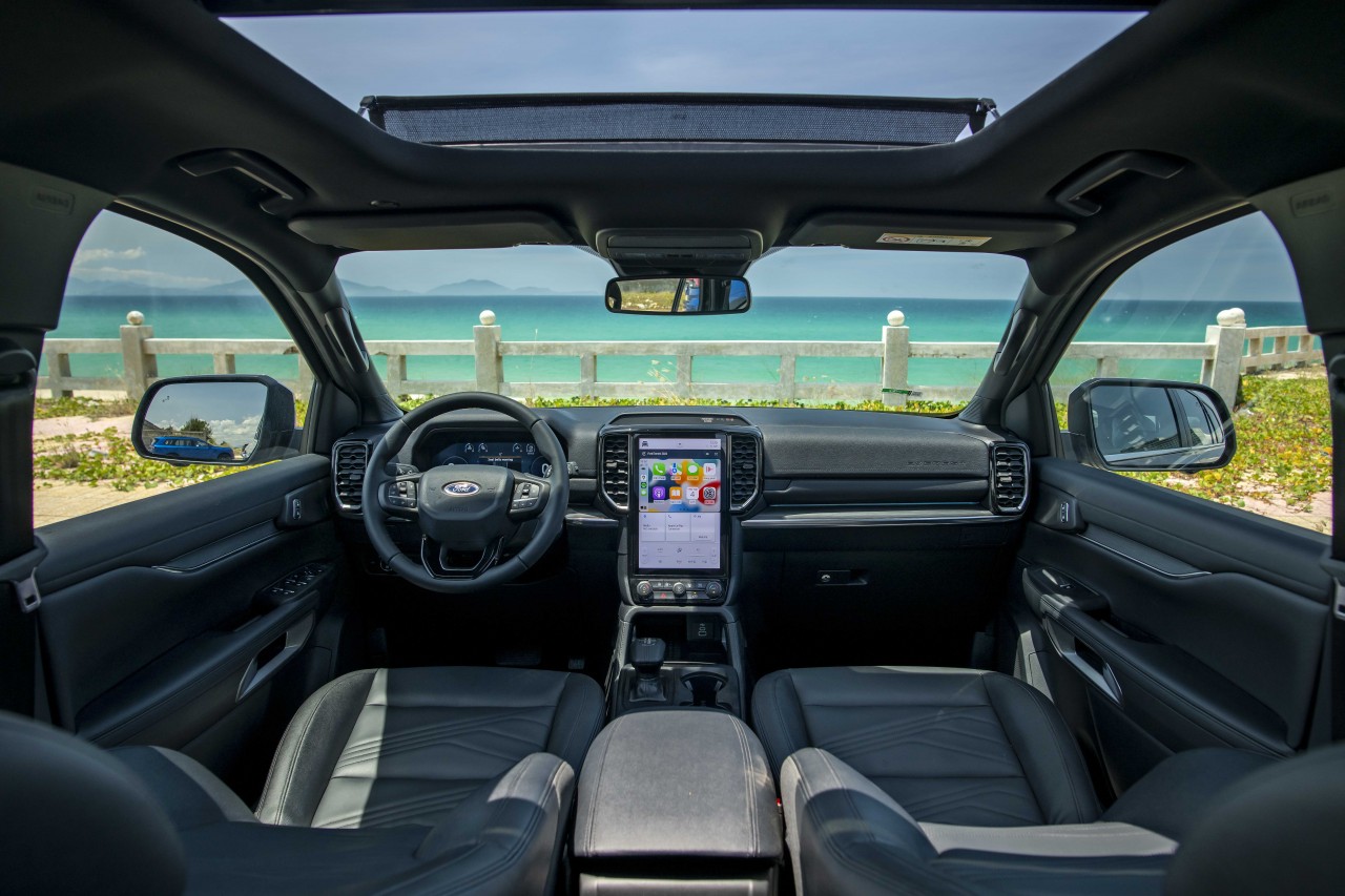 Cận cảnh Ford Everest Titanium Plus giá 1,452 tỷ đồng