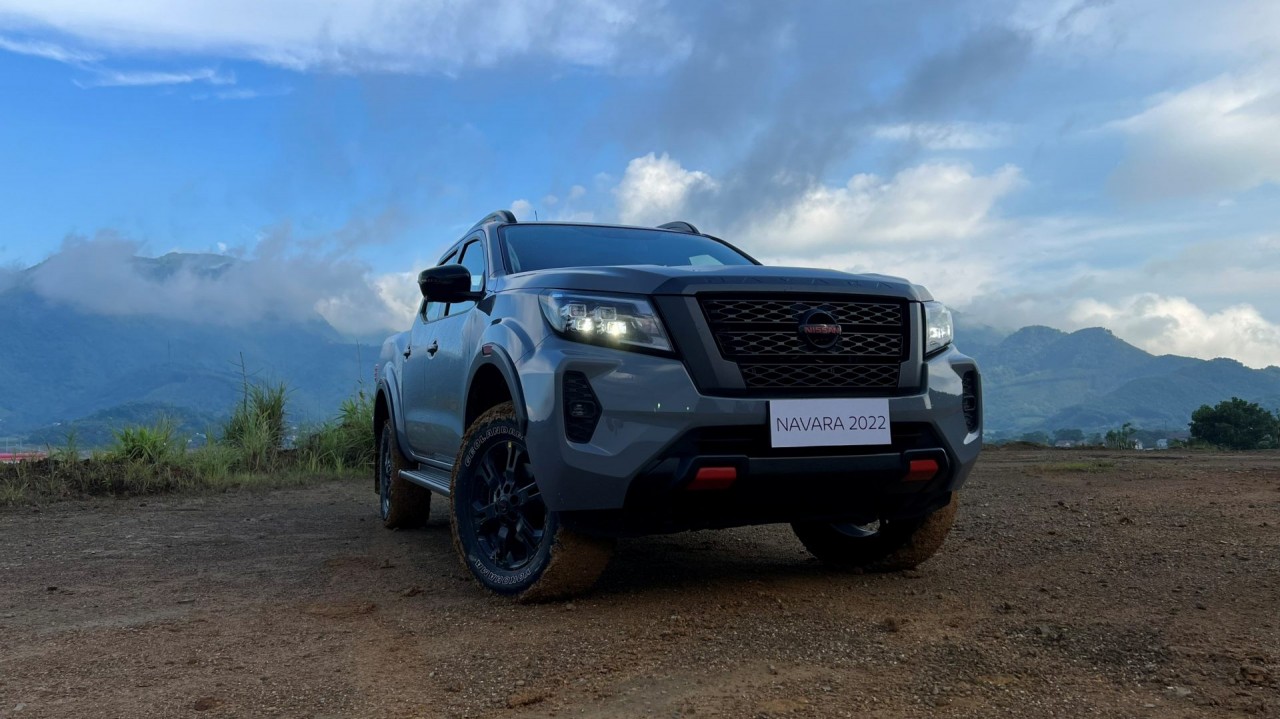 Nissan Navara 2022 ra mắt tại Việt Nam, có thêm động cơ Turbo kép 2.3L mới Nissan Navara 2022 ra mắt tại Việt Nam, có thêm động cơ Turbo kép 2.3L mới