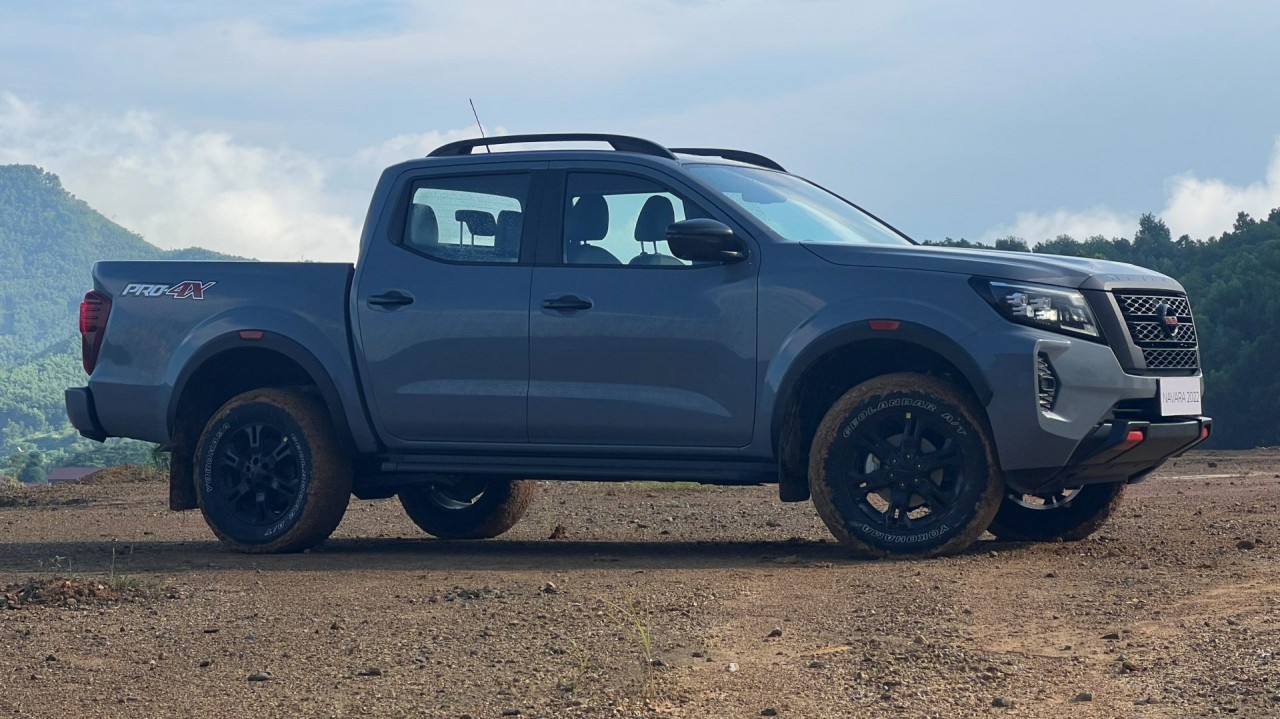 Nissan Navara 2022 ra mắt tại Việt Nam, có thêm động cơ Turbo kép 2.3L mới Nissan Navara 2022 ra mắt tại Việt Nam, có thêm động cơ Turbo kép 2.3L mới