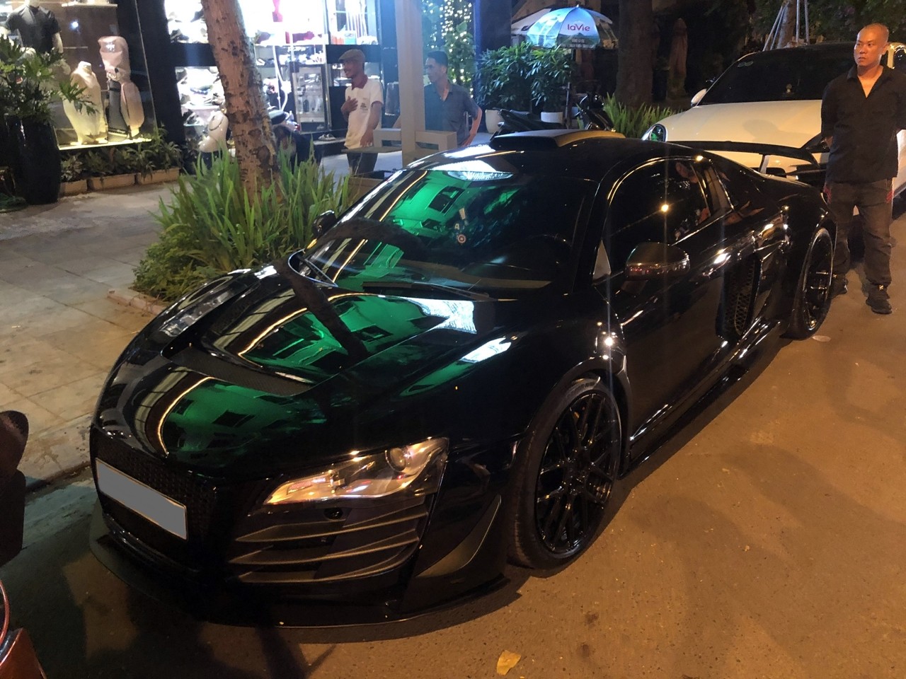 Hàng loạt siêu xe và xe sang tập trung tại Hà Nội Hàng loạt siêu xe và xe sang tập trung tại Hà Nội