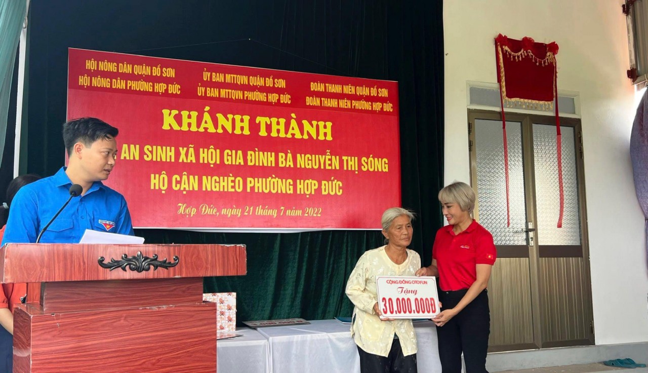 Otofun Hải Phòng tiếp tục các hoạt động từ thiện sau sự kiện Xếp xe kỷ lục Otofun Hải Phòng tiếp tục các hoạt động từ thiện sau sự kiện Xếp xe kỷ lục