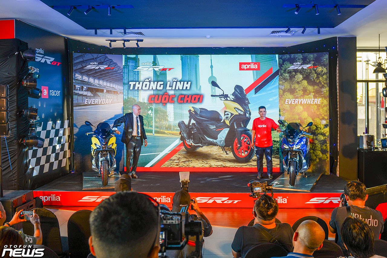 Piaggio Việt Nam ra mắt Aprilia SR GT 200, giá từ 97 triệu đồng Piaggio Việt Nam ra mắt Aprilia SR GT 200, giá từ 97 triệu đồng