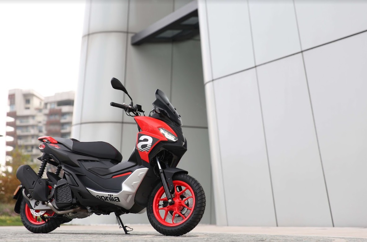 Piaggio Việt Nam ra mắt Aprilia SR GT 200, giá từ 97 triệu đồng Piaggio Việt Nam ra mắt Aprilia SR GT 200, giá từ 97 triệu đồng