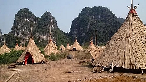 Tháo dỡ phim trường Kong tại khu du lịch sinh thái Tràng An thao do phim truong kong tai khu du lich sinh thai trang an