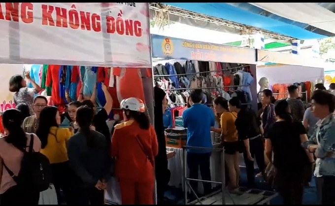 Rộn ràng “Ngày hội Công nhân - Phiên chợ nghĩa tình" tại Thừa Thiên Huế ron rang ngay hoi cong nhan phien cho nghia tinh tai thua thien hue