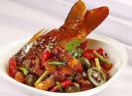 Ăn mừng chiến thắng của tuyển Việt Nam với món ngon từ cá chép an mung chien thang cua tuyen viet nam voi mon ngon tu ca chep