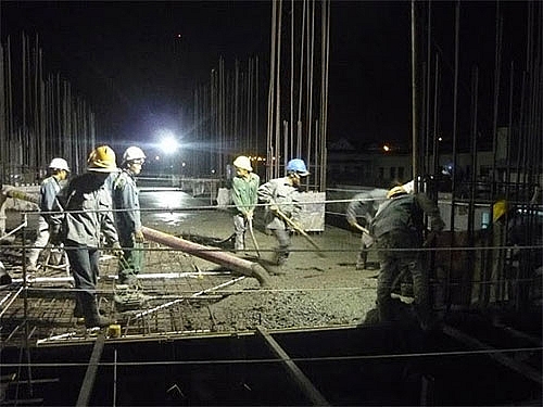 Bí quyết chăm sóc sức khỏe cho công nhân làm ca đêm bi quyet cham soc suc khoe cho cong nhan lam ca dem