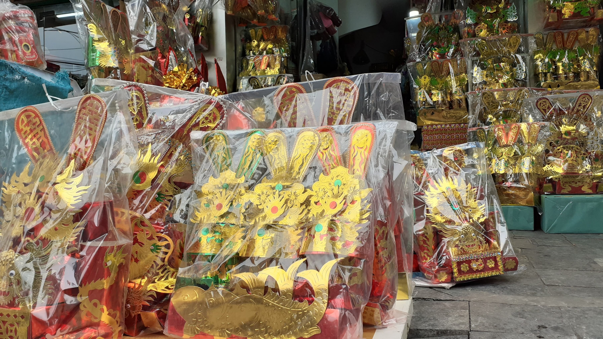 Công nhân xa nhà ngày Tết ông Công ông Táo: "Nhớ lắm! Chỉ mong được về với mẹ" cong nhan xa nha nghi gi trong ngay tet ong cong ong tao