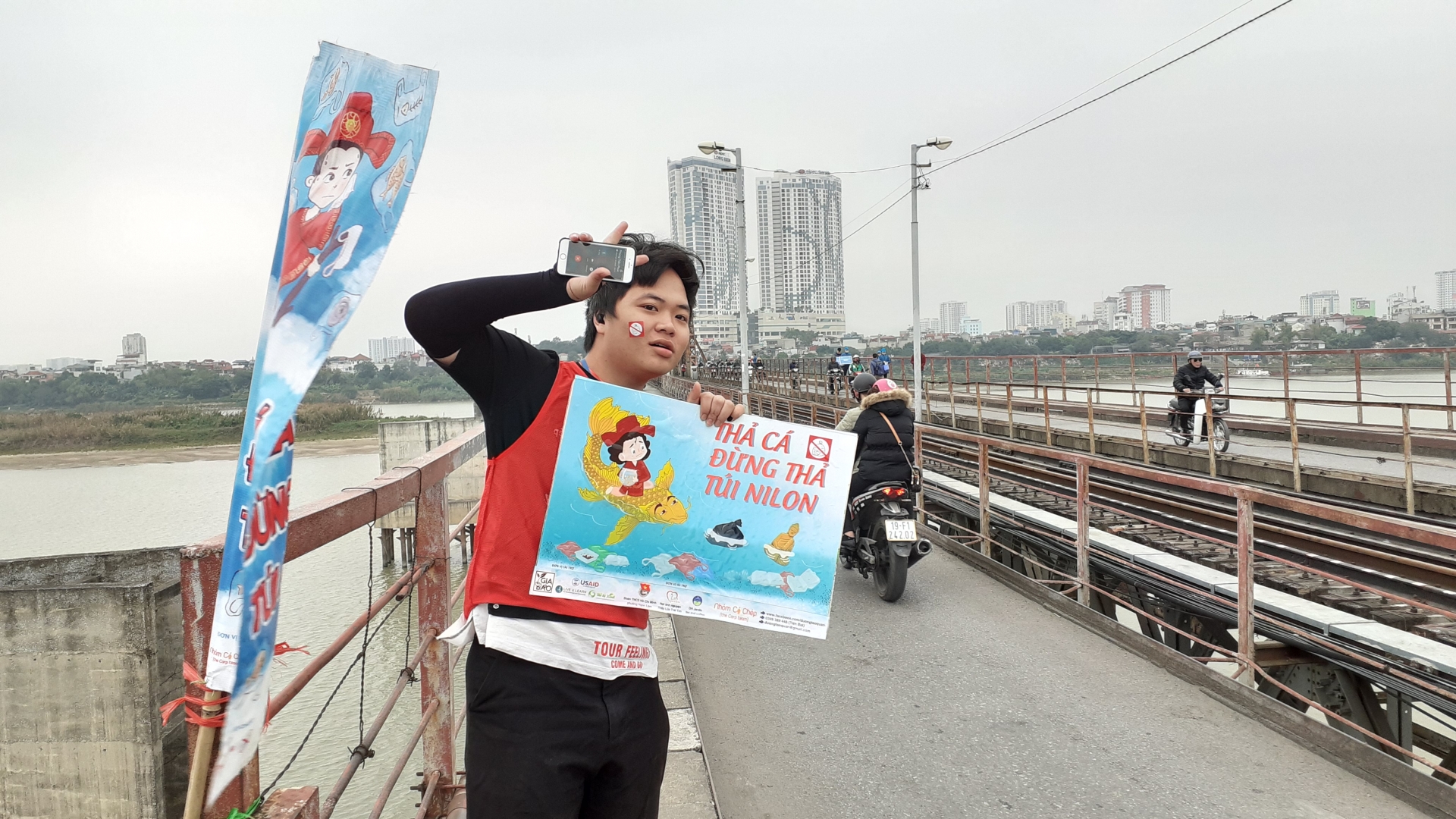 ngay tet tao quan tha ca dung tha tui nilon