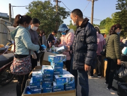 lo so dai dich virus corona tp dong hung cua dong then cai pho xa vang la thuong