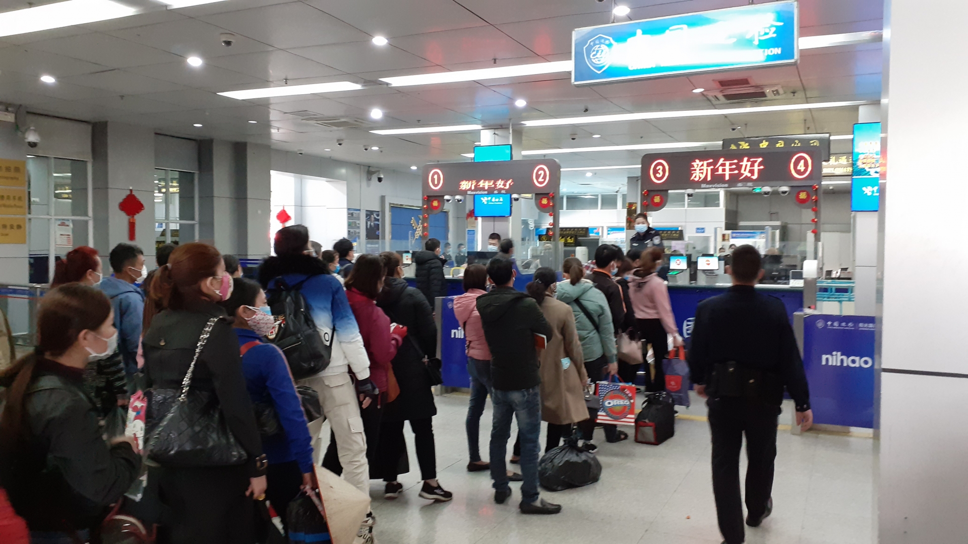 Hai đầu cửa khẩu Việt - Trung căng mình đối phó nạn dịch virus corona hai dau cua khau viet trung cang minh doi pho nan dich virus corona