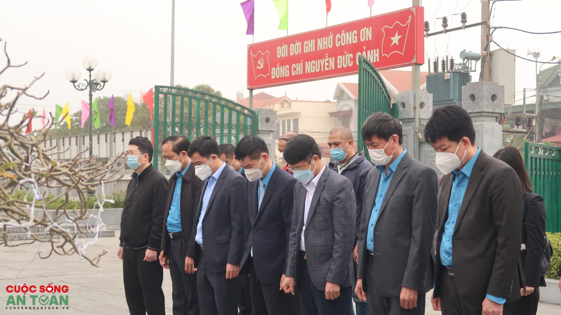 Tổng LĐLĐ Việt Nam dâng hương tưởng niệm đồng chí Nguyễn Đức Cảnh