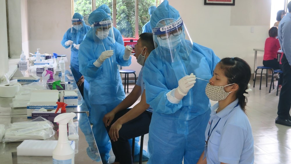 Công nhân ở trọ sẽ được xét nghiệm Covid-19 miễn phí sau kỳ nghỉ Tết Công nhân ở trọ sẽ được xét nghiệm Covid-19 miễn phí sau kỳ nghỉ Tết