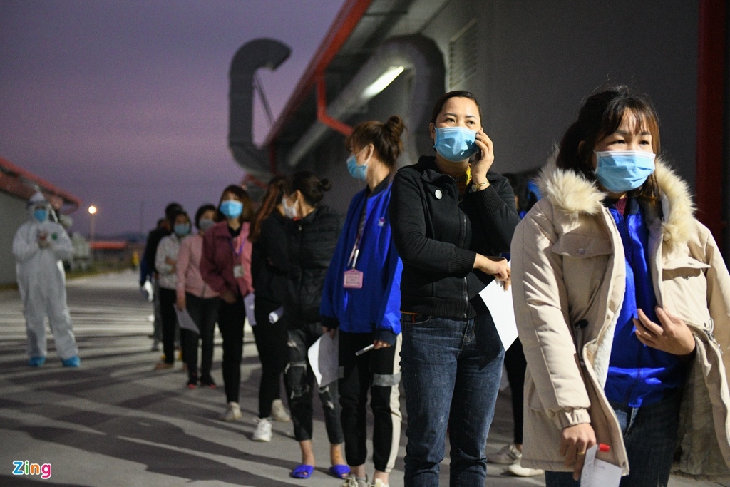 Doanh nghiệp cần làm gì khi có công nhân mắc Covid-19?