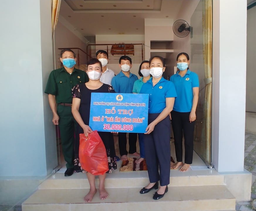 Điện Biên: Trên 13 tỉ đồng chăm lo Tết cho đoàn viên, người lao động Điện Biên: Trên 13 tỉ đồng chăm lo Tết cho đoàn viên, người lao động