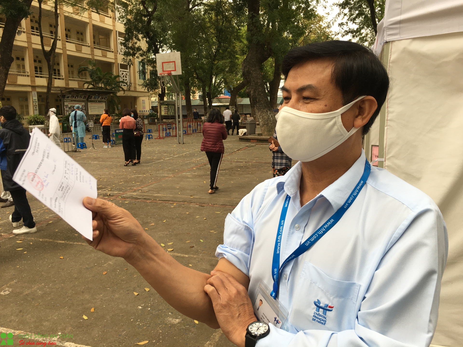 ben trong tram xet nghiem nhanh covid 19 co ket qua sau 10 phut