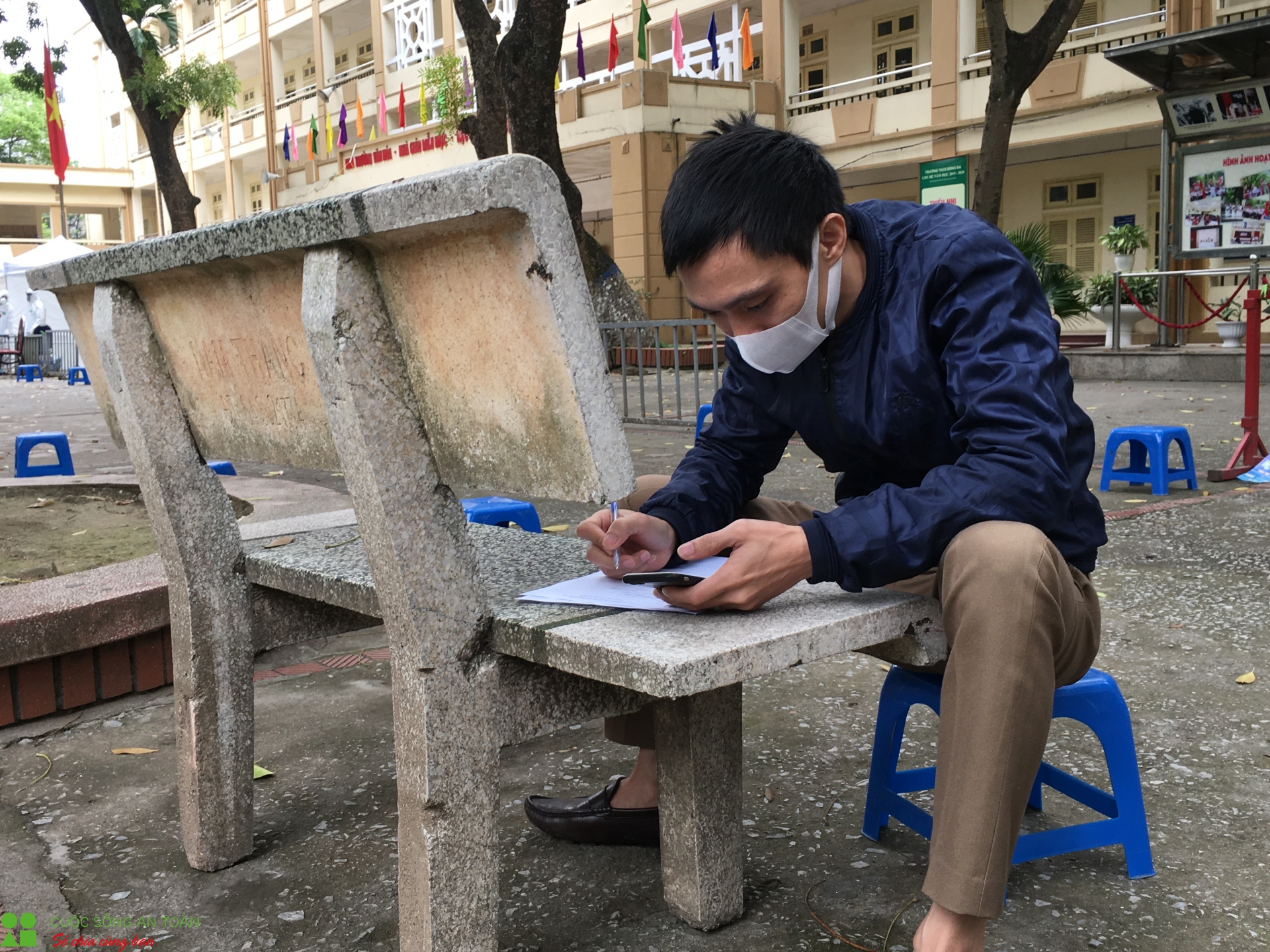 ben trong tram xet nghiem nhanh covid 19 co ket qua sau 10 phut