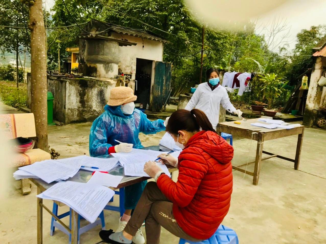 Đoàn viên tình nguyện nhập dữ liệu F0 nghỉ việc hưởng BHXH Đoàn viên tình nguyện nhập dữ liệu F0 nghỉ việc hưởng BHXH