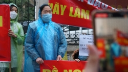 Cán bộ, nhân viên y tế Bệnh viện Tuệ Tĩnh đã được nhận lương