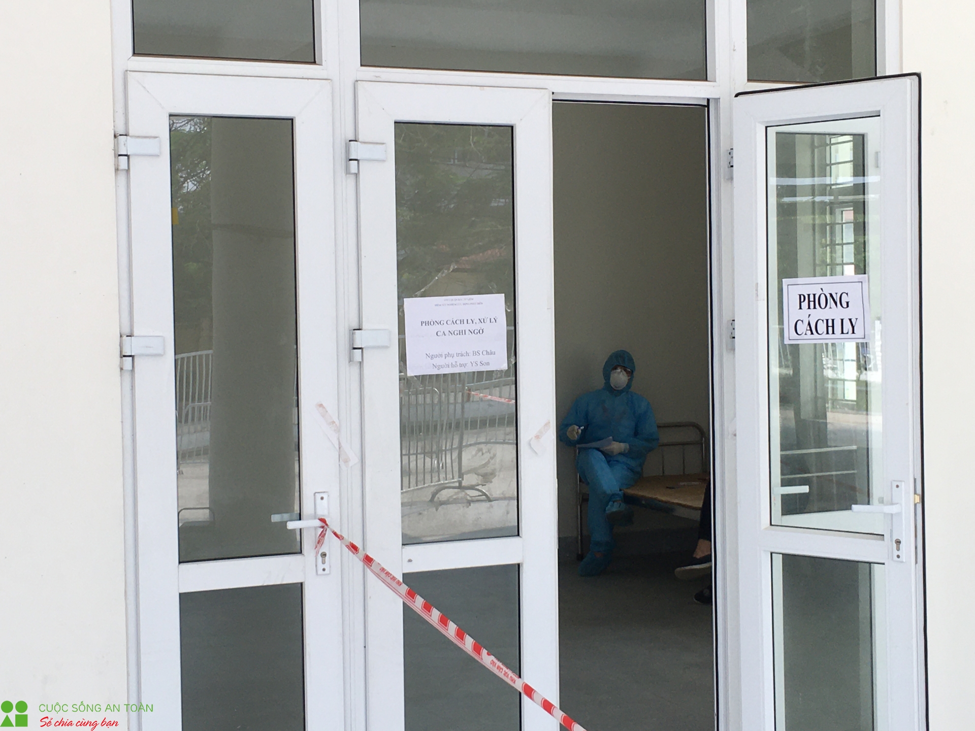 test nhanh covid 19 cho nhung nguoi lang hoa tay tuu lien quan den benh nhan 243