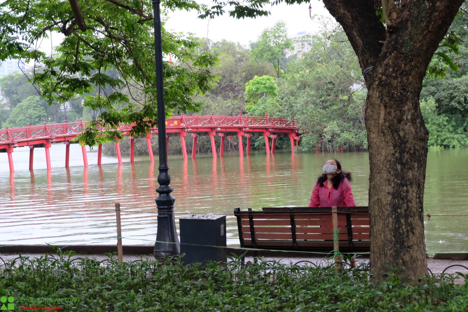 Hà Nội trở lại nhịp điệu vốn có trong ngày đầu nới lỏng giãn cách xã hội ha noi tro lai nhip dieu von co trong ngay dau noi long gian cach xa hoi