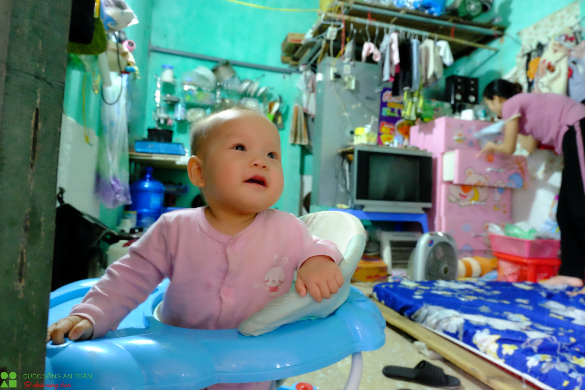 Xóm trọ công nhân KCN Bắc Thăng Long sau ngày nới lỏng cách ly xã hội xom tro cong nhan kcn bac thang long sau ngay noi long cach ly xa hoi